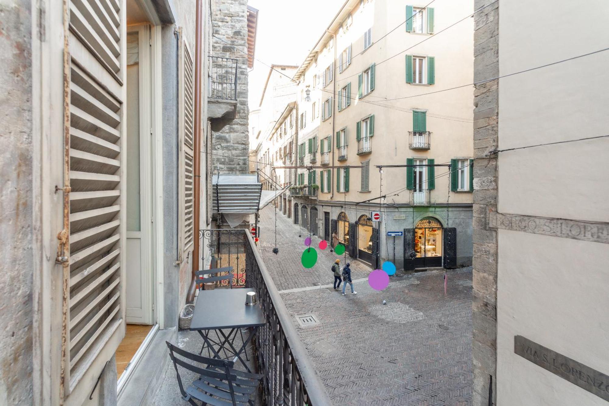 Apartamento La Dimora Dei Mercanti Bérgamo Exterior foto